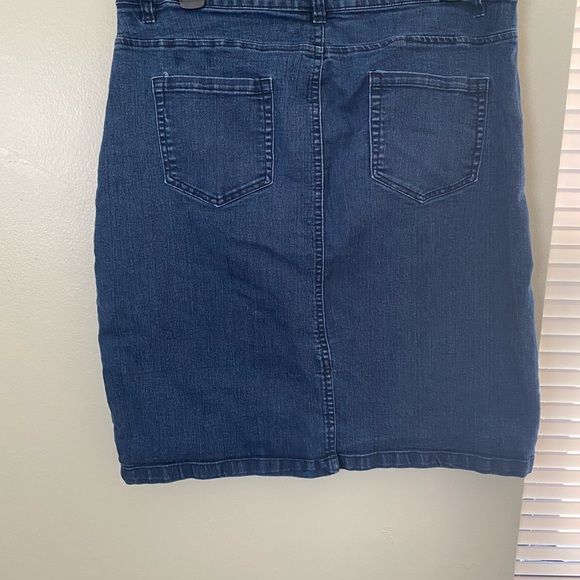 LAURA SCOTT - DARK DENIM SKIRT - Picture 2 of 3